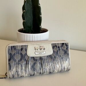 Coach Op Art White and Blue Zip Wallet